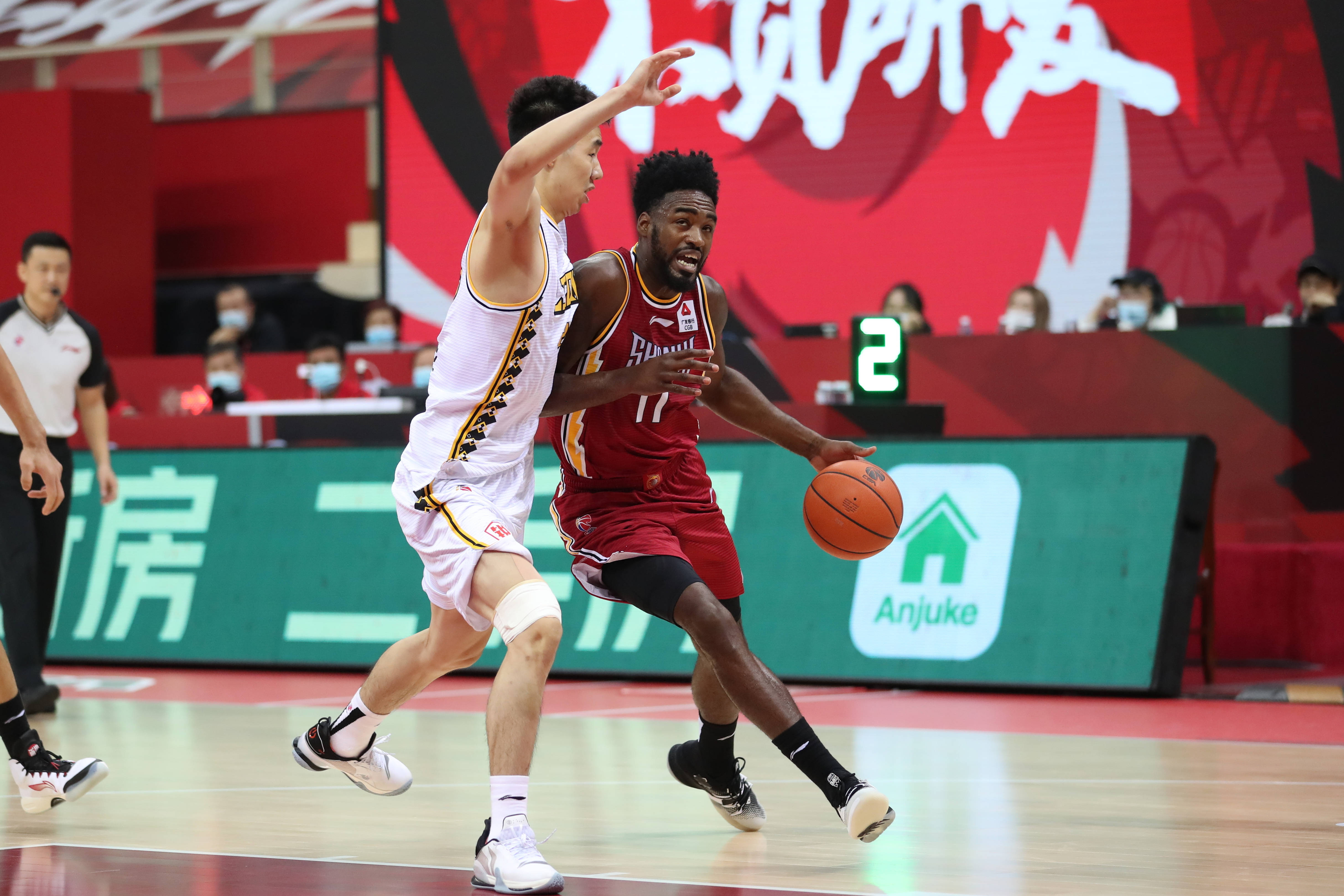 兰博电竞-亚冠赛程吃紧，底特律活塞加时末段状态回暖，媒体盛赞，医务组通报恢复(亚冠加时赛打多久)